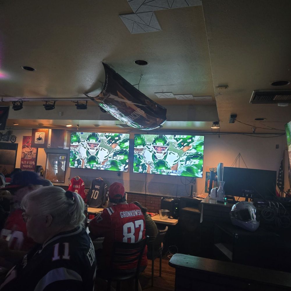 Charleys Place - American Near Me - Glendale, Arizona