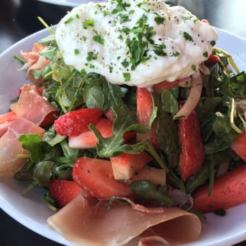 Scolari's Good Eats - Strawberry Arugula Salad with Prosciutto, Burrata, Red Onions, and Balsamic Vinaigrette - Burgers Near Me - Alameda, California