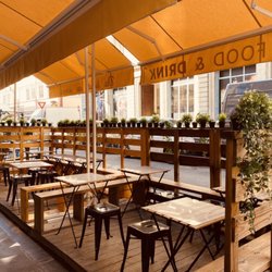 L bar food & drink
