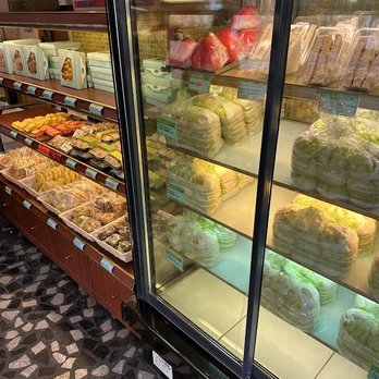 Maxin Bakery - Bakeries Near Me - Flushing, New York