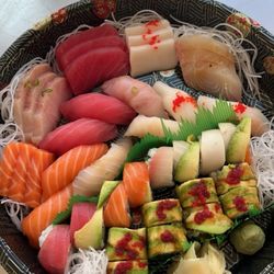 One Piece Restaurant - Love Boat for 2