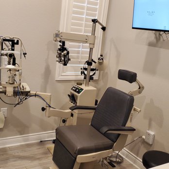 Cypress Family Eyecare - Exam room - Optometrists Near Me - Cypress, Texas Cypress Family Eyecare - Exam room - Optometrists Near Me - Cypress, Texas