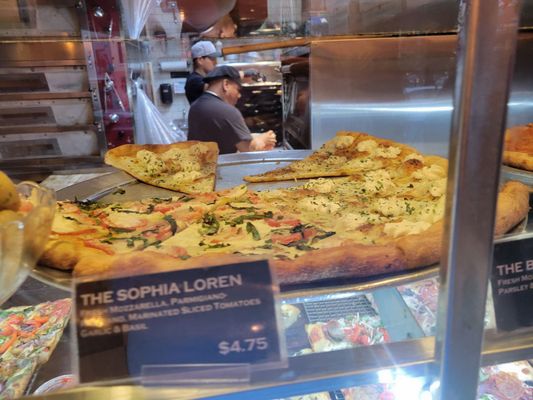 Williamsburg Pizza by null