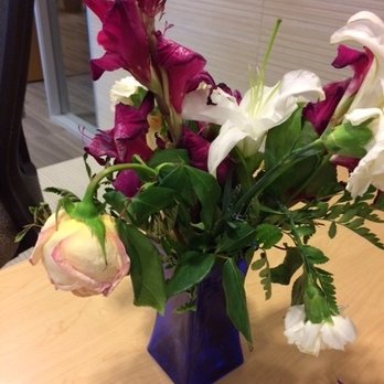 T D Florist Design & Gift - These are the dead flowers that were delivered from TD Florist Design and Gift Shop on 9/12/17. They were a sympathy gift. - Florists Near Me - Highlands Ranch, Colorado T D Florist Design & Gift - These are the dead flowers that were delivered from TD Florist Design and Gift Shop on 9/12/17. They were a sympathy gift. - Florists Near Me - Highlands Ranch, Colorado