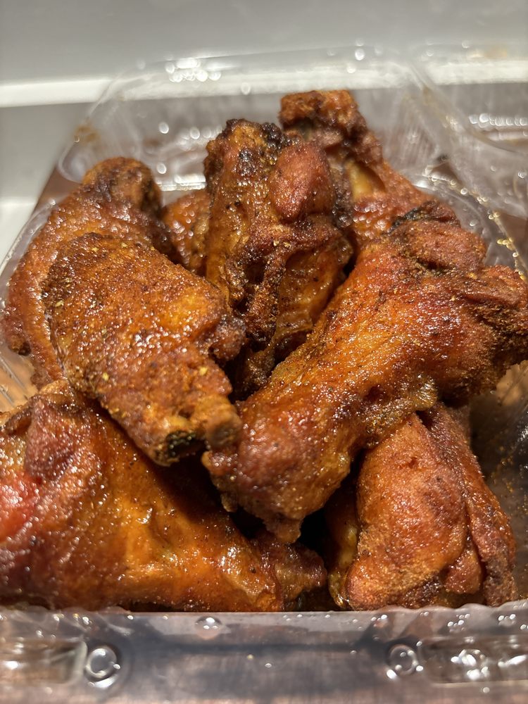 MR Y’S PIZZA N FRIES Updated October 2024 111 Bata Blvd, Belcamp