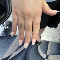 Famous Nails & Spa