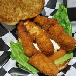 Campus Burger - Chicken tender sandwich with avocado ranch