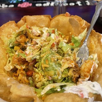 Salsa 17 - Taco salad with shrimp - Mexican Near Me - Arlington Heights, Illinois Salsa 17 - Taco salad with shrimp - Mexican Near Me - Arlington Heights, Illinois