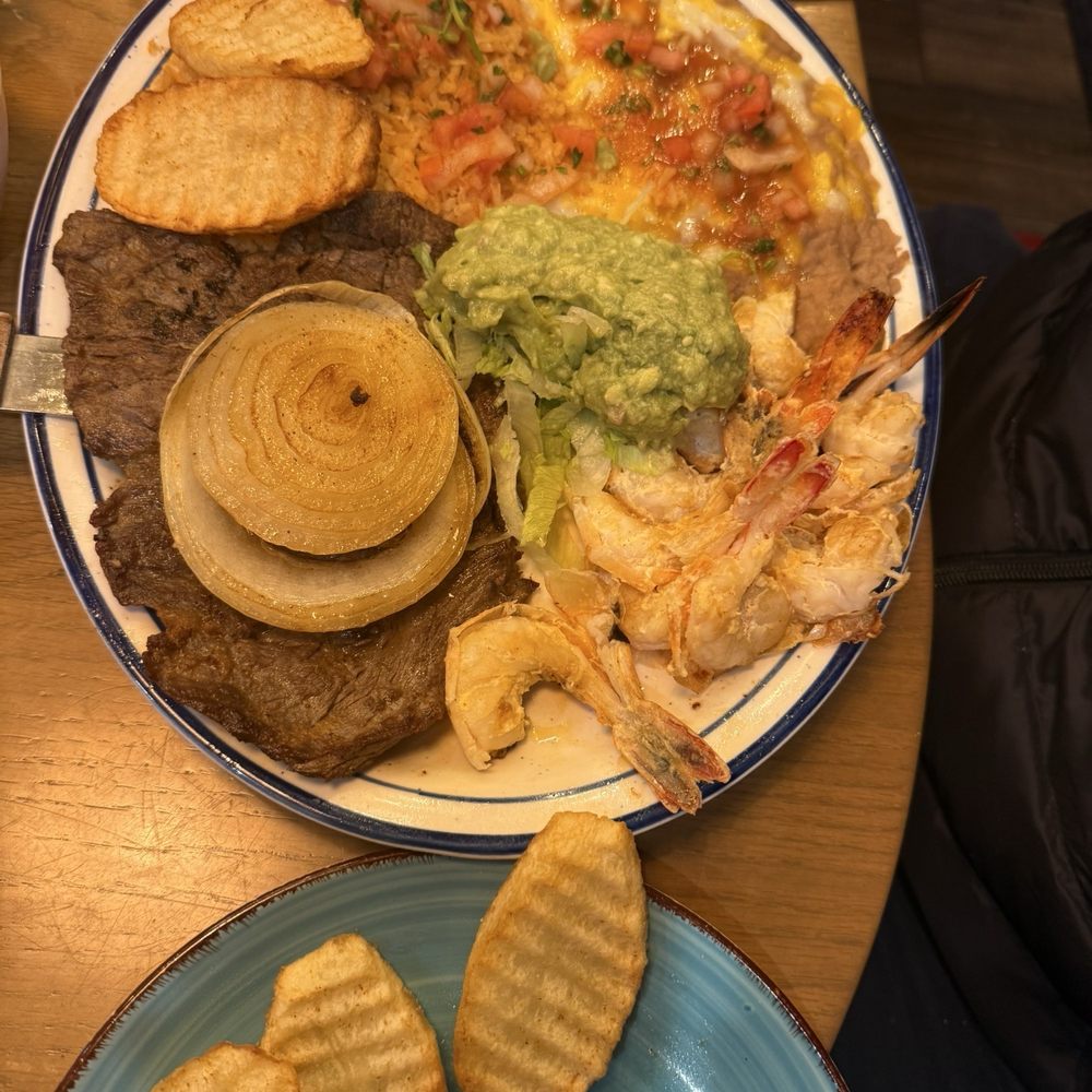 El Zarape - Mar y Tierra - Mexican Near Me - Cypress, California