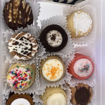 Butta Cakes - Yummyy - Bakeries Near Me - Scottsdale, Arizona Butta Cakes - Yummyy - Bakeries Near Me - Scottsdale, Arizona