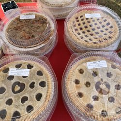 Shen-Valley Flea Market - Amish pies