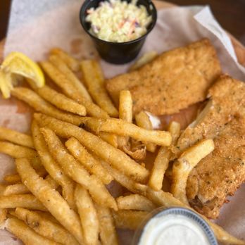 Island Fish - Fried Mahi-Mahi plater - Seafood Near Me - Marathon, Florida