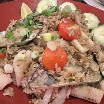 Nan Thai Restaurant - Seafood basil Fried Rice - Thai Near Me - Herndon, Virginia Nan Thai Restaurant - Seafood basil Fried Rice - Thai Near Me - Herndon, Virginia