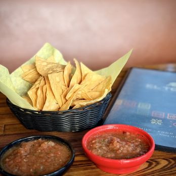 El Torito - CHIPS AND SALSA - Mexican Near Me - Pasadena, California