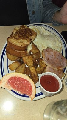 The Lakeview Diner by null