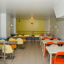 Frituur Frutties - We hebben steeds 60 zitplaatsen ter beschikking!