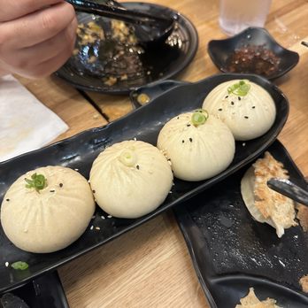 Dough Zone Dumpling House - Westchase - Pan Fried Pork Buns (4) 特色鲜肉煎包 - Chinese Near Me - Houston, Texas Dough Zone Dumpling House - Westchase - Pan Fried Pork Buns (4) 特色鲜肉煎包 - Chinese Near Me - Houston, Texas