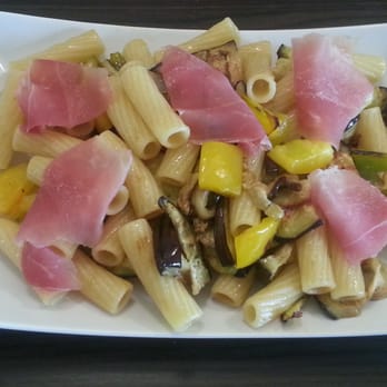 Vinosfera - Pasta with vegetables And Parma Ham - Wine Bars Near Me - Milan, Michigan Vinosfera - Pasta with vegetables And Parma Ham - Wine Bars Near Me - Milan, Michigan