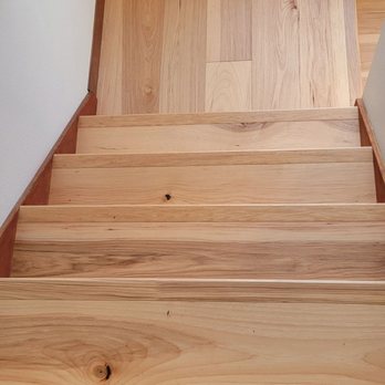 Conin Floors - Stairs. The lips are integrated into flat surfaces. - Flooring Near Me Conin Floors - Stairs. The lips are integrated into flat surfaces. - Flooring Near Me