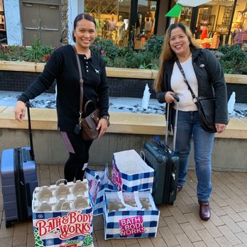 Bath & Body Works - Candles, candles and candles - Cosmetics & Beauty Supply Near Me - Walnut Creek, California