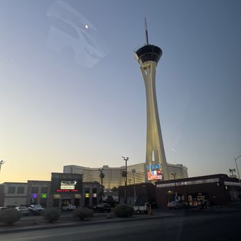 SkyJump - Skydiving Near Me - Las Vegas, Nevada
