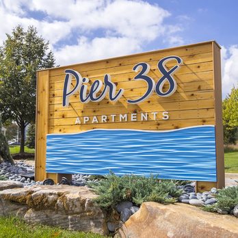 Pier 38 - Apartments Near Me - Fenton, Michigan