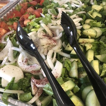 Mezza Mediterranean Grille - Garden Salad - Mediterranean Near Me - Southfield, Michigan