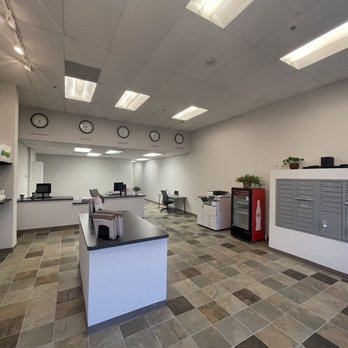 The Mailbox - Shipping Centers Near Me - League City, Texas