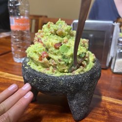 Taquería El Paisa - Guac + chips!