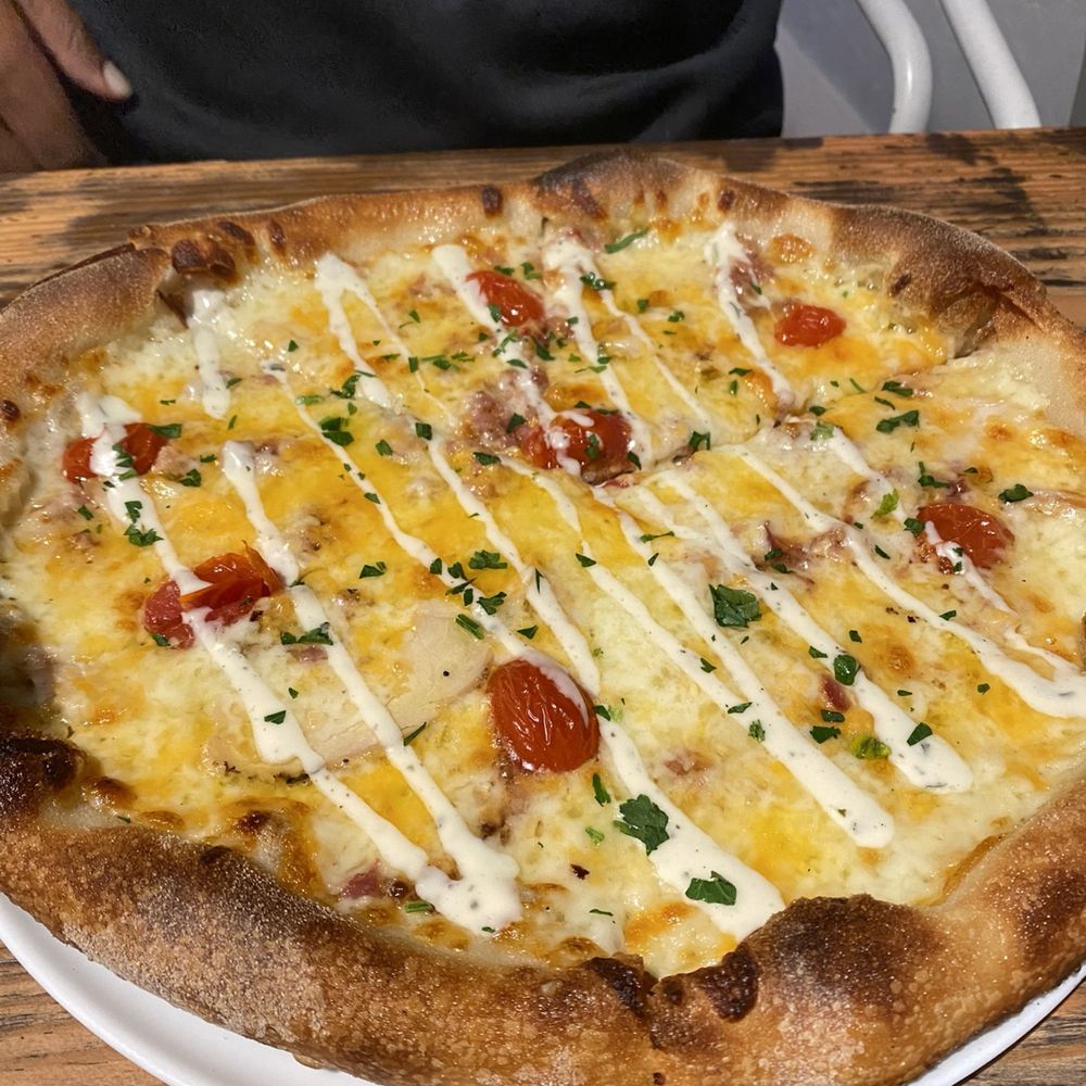 1803 Pizza Kitchen - Buffalo chicken ranch - Pizza Near Me - Orlando, Florida