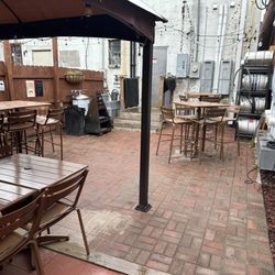 Flying Bull Beer Co - Beer garden.