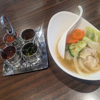 Sri Thai - Wonton soup - healthy, dimple, and delicious! - Thai Near Me - Dublin, California Sri Thai - Wonton soup - healthy, dimple, and delicious! - Thai Near Me - Dublin, California