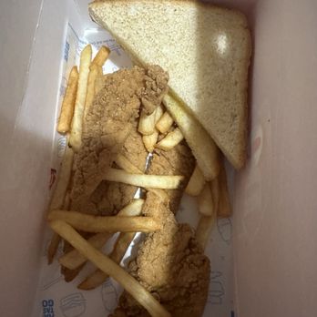 Dairy Queen Grill & Chill - This pitiful chicken tender basket ever! - Fast Food Near Me - Crawfordsville, Indiana Dairy Queen Grill & Chill - This pitiful chicken tender basket ever! - Fast Food Near Me - Crawfordsville, Indiana
