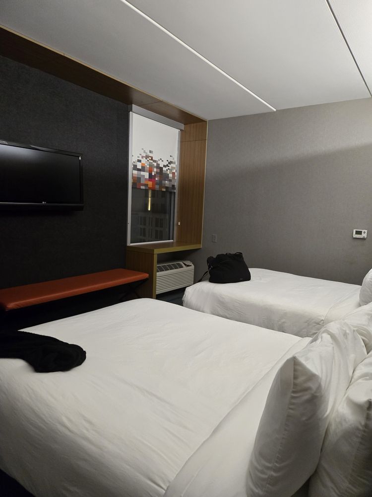 Aloft Charlotte City Center