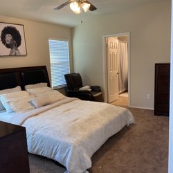 L&L Cleaning Solutions - This was a AirBnB turn over. for one of my clients.