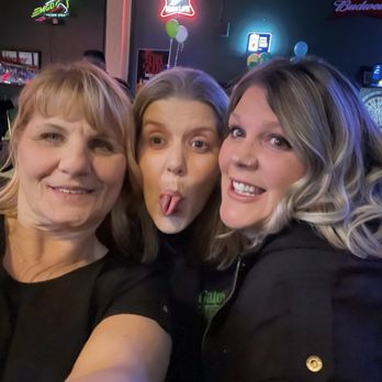 Gateway Tavern - Friends - Pubs Near Me - Port Angeles, Washington