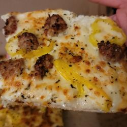 One Pie Pizza - QTR Sheet (6 slice) Stuffed Banana Pepper Pizza [Pizza of the Month - 09/2024]: Perfect cook on the dough and crust