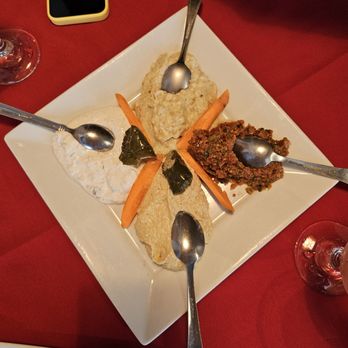 LEYLA MEDITERRANEAN - Cold appetizer plate for two - Mediterranean Near Me - Cincinnati, Ohio
