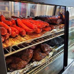 Old Pit No 5 Smoked BBQ - Sausage (Top)
Chicken (Bottom)