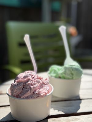 Log Cabin Ice Cream & Coffee by null