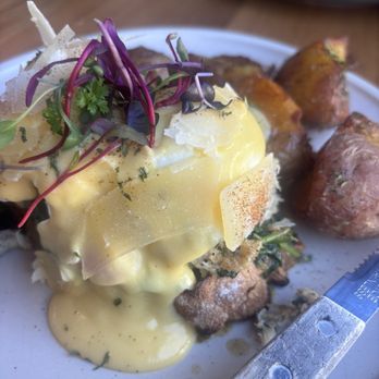 Sunny Side Breakfast - Crab Benedict - Breakfast & Brunch Near Me - Sacramento, California Sunny Side Breakfast - Crab Benedict - Breakfast & Brunch Near Me - Sacramento, California