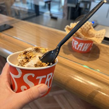 Salt & Straw - I got Jack O Lantern Pumpkin Bread and the Great Candycopia October flavors. - Ice Cream & Frozen Yogurt Near Me - Beaverton, Oregon Salt & Straw - I got Jack O Lantern Pumpkin Bread and the Great Candycopia October flavors. - Ice Cream & Frozen Yogurt Near Me - Beaverton, Oregon