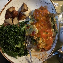 Blue Dog - Omelette, home fries, something green