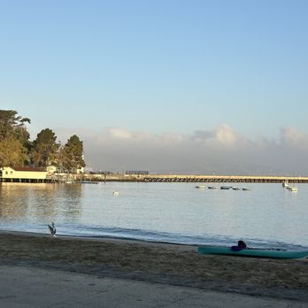 Aquatic Park Cove - The Bridge erased in heavy fog - Beaches Near Me - San Francisco, California Aquatic Park Cove - The Bridge erased in heavy fog - Beaches Near Me - San Francisco, California