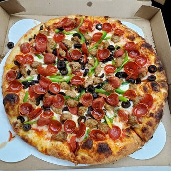 Cascadia Pizza - Large Evergreen with no mushrooms but added pepperoni - Pizza Near Me - Coeur d'Alene, Idaho