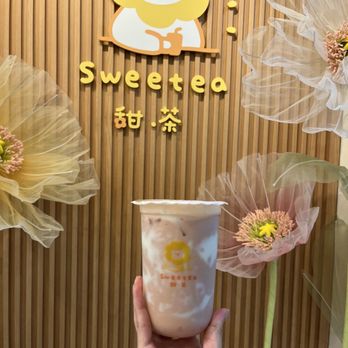 Sweetea - rose milk tea with mochi - Bubble Tea Near Me - New York, New York Sweetea - rose milk tea with mochi - Bubble Tea Near Me - New York, New York