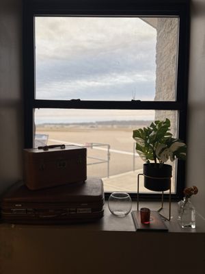 Holman's Table by null