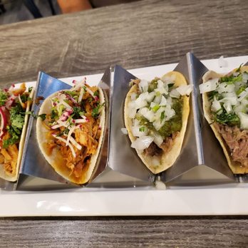 Margaritas - Chipotle chicken & carnitas tacos - Mexican Near Me - Honolulu, Hawaii