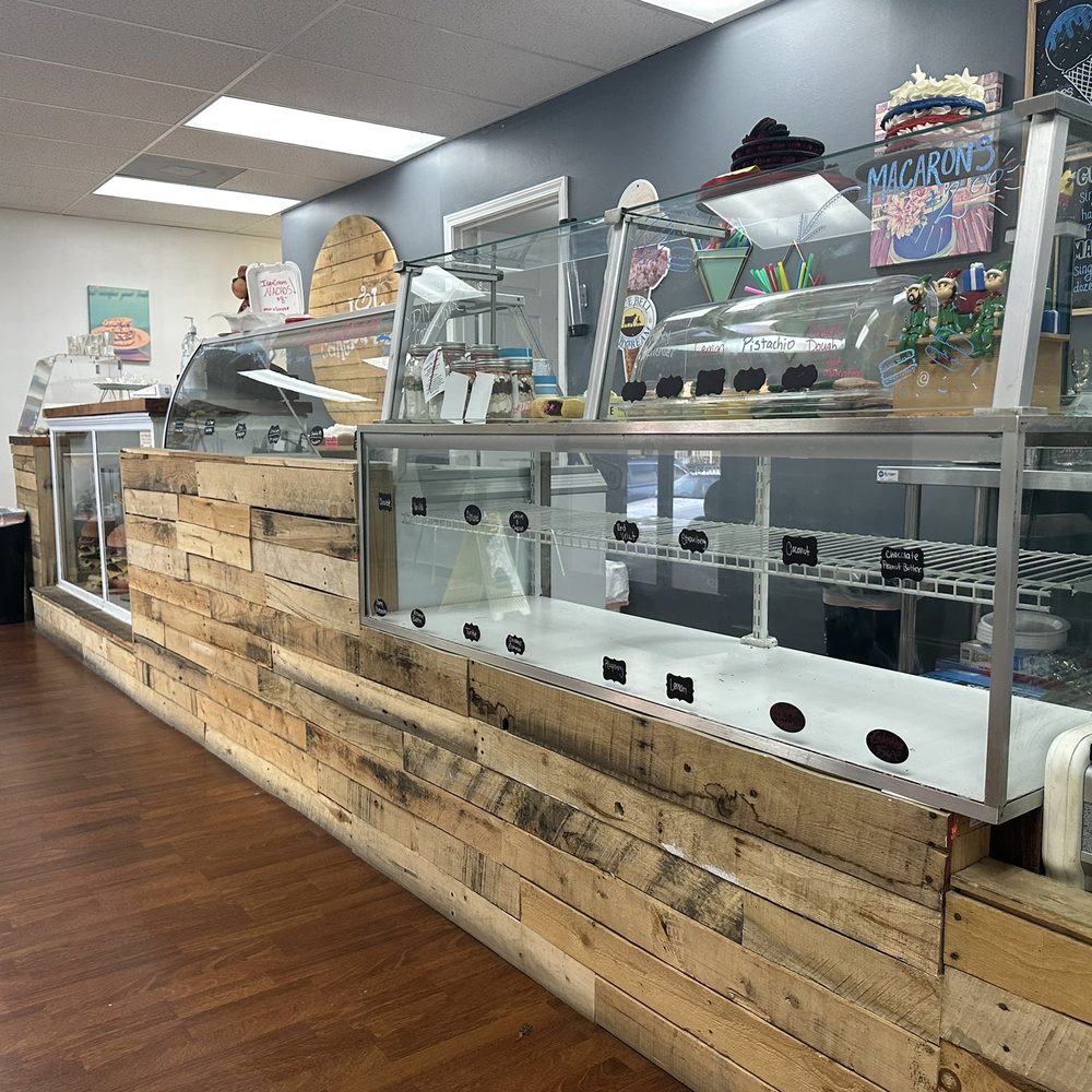 Cakebuds Bakery - 8:40 AM, not prepared - Bakeries Near Me - Johnson City, Tennessee