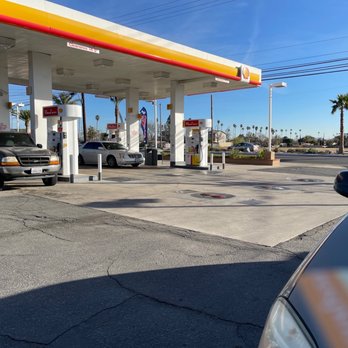 Shell - a gas station with cars parked in front of it - Gas Stations Near Me - Fontana, California